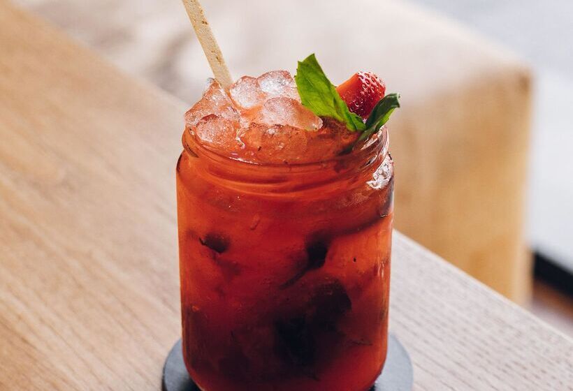 Отель Regina Barcelona