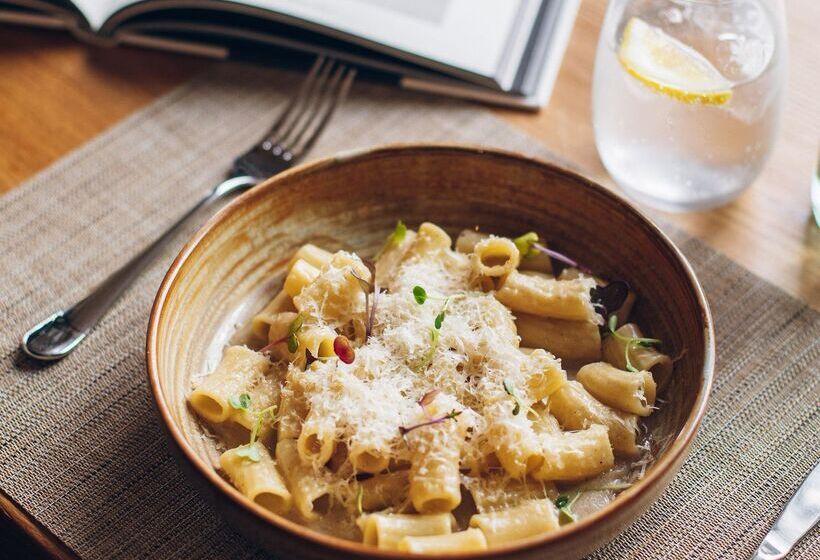 Отель Regina Barcelona