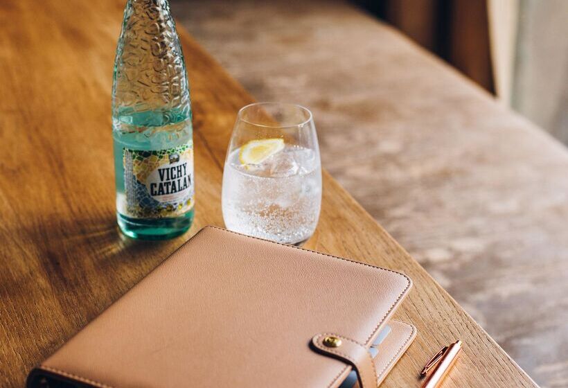 Отель Regina Barcelona