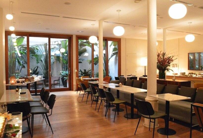 Отель Regina Barcelona