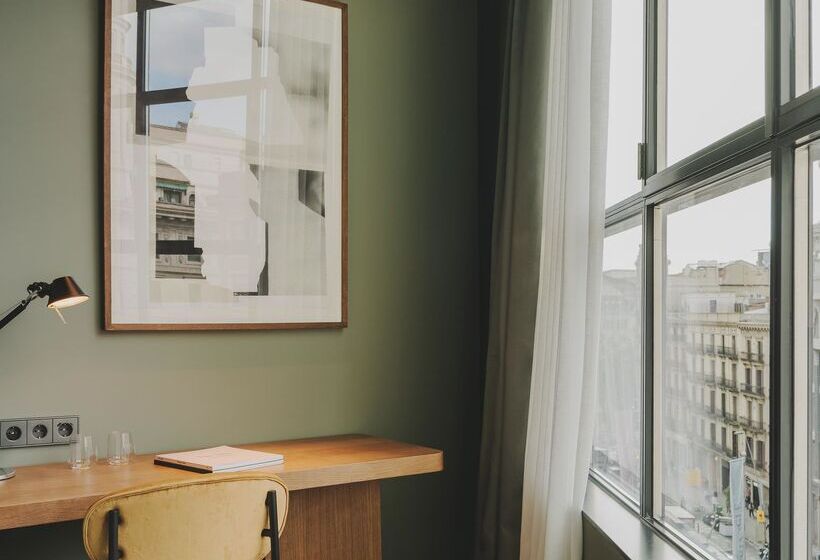 Отель Regina Barcelona