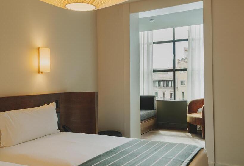 Отель Regina Barcelona