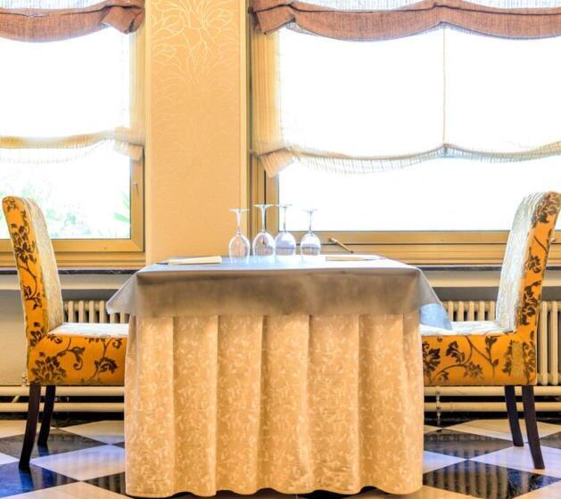 ホテル Restaurante El Valles 4 Estrellas