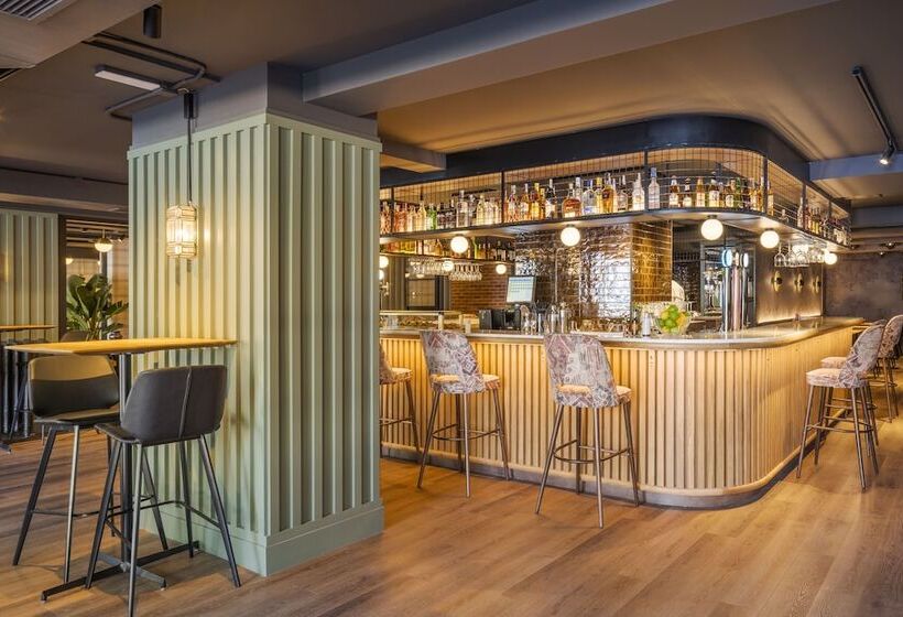 هتل Rice Reyes Catolicos