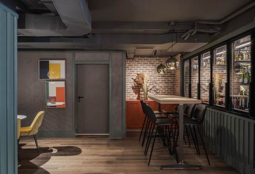 هتل Rice Reyes Catolicos