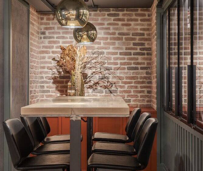 هتل Rice Reyes Catolicos