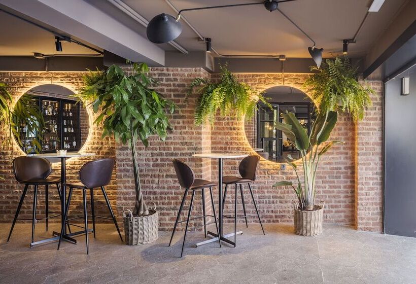 هتل Rice Reyes Catolicos