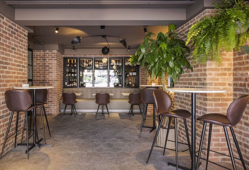 هتل Rice Reyes Catolicos