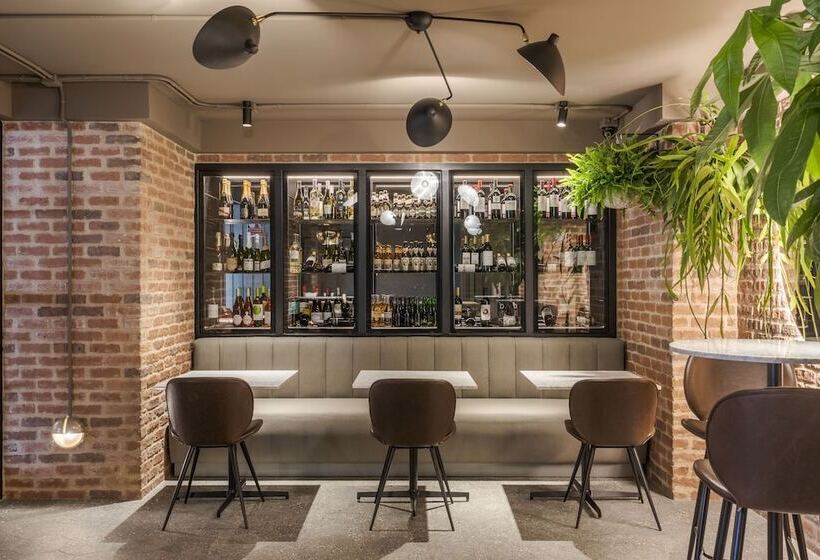 هتل Rice Reyes Catolicos