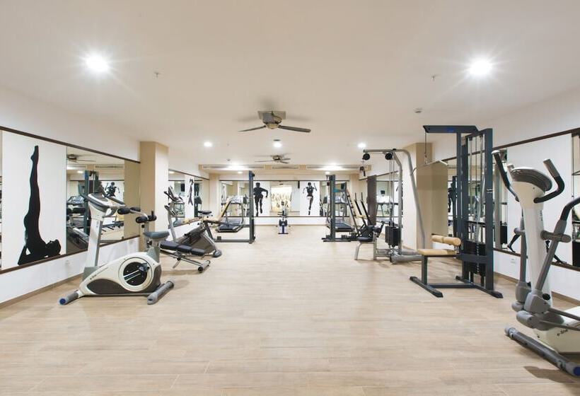 Hotel Riu Bravo - 0'0 All Inclusive