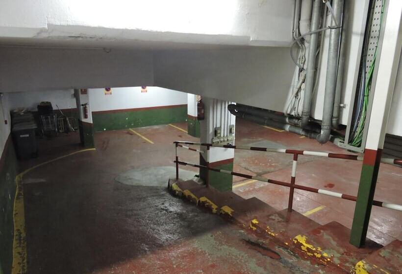 Отель Ronda House