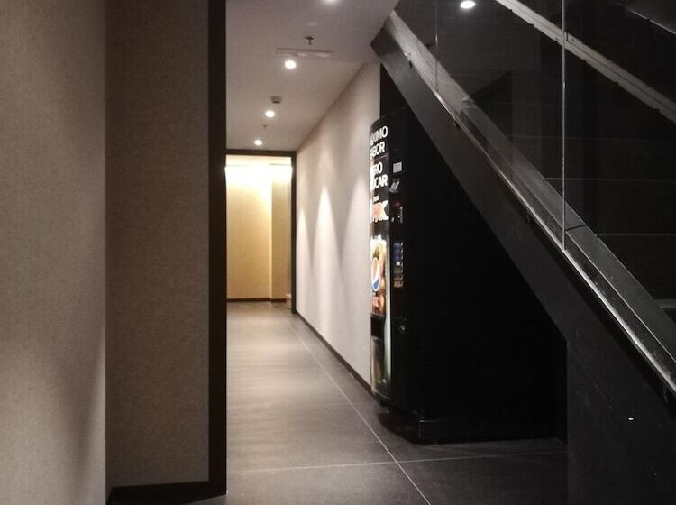 Отель Ronda House