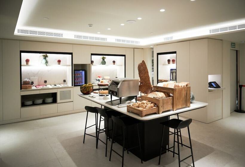 فندق Royal Ramblas