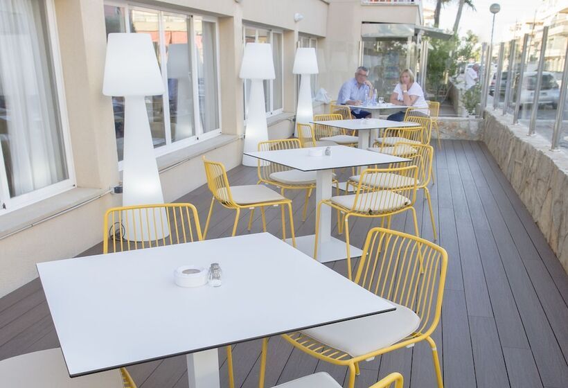 Отель Sant Jordi