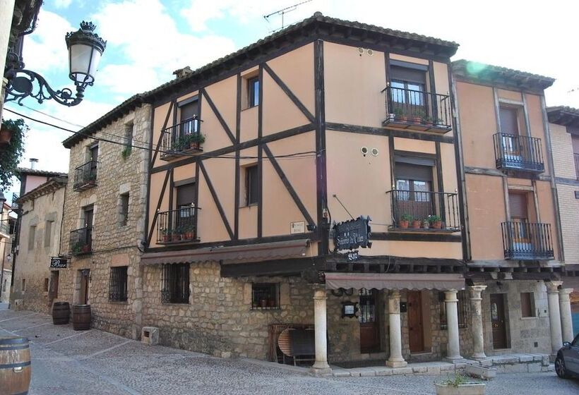 فندق Señorio De Velez