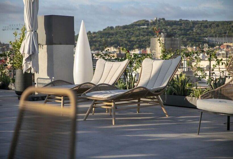 Отель Silken Ramblas