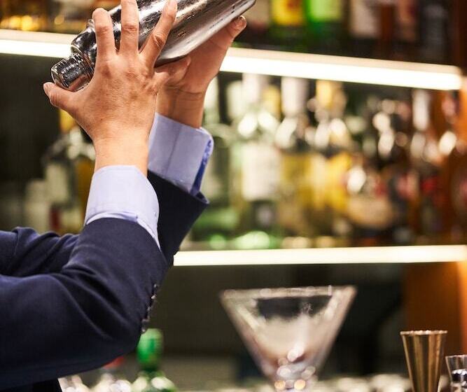 Отель Silken Ramblas