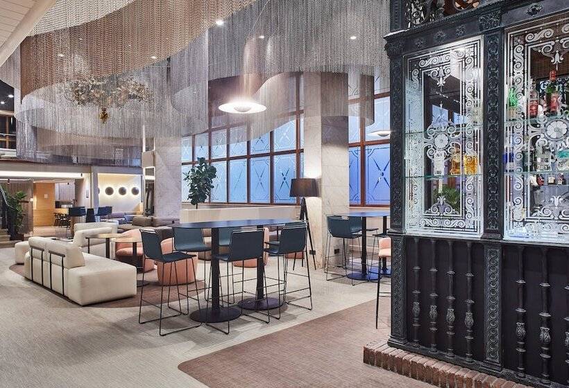 Отель Silken Ramblas