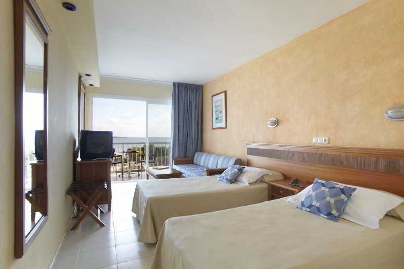 Отель Sirenis Club Siesta