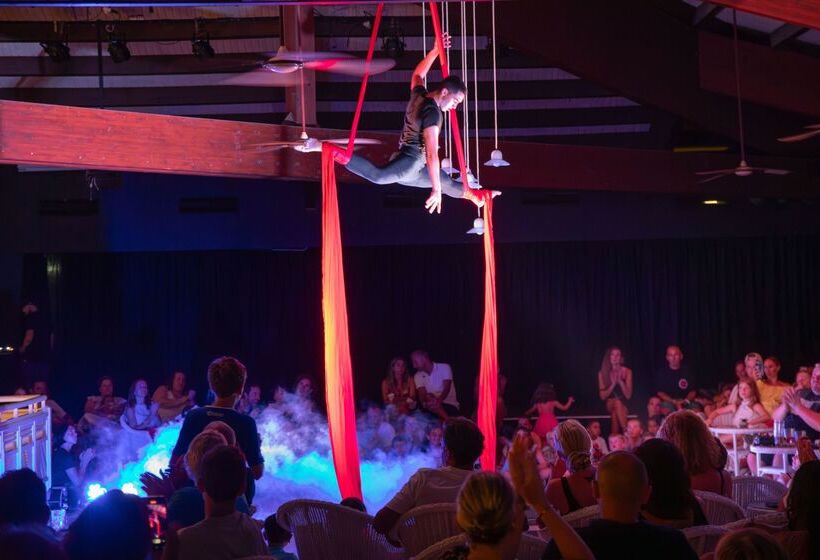 Отель Sol Falcó Menorca