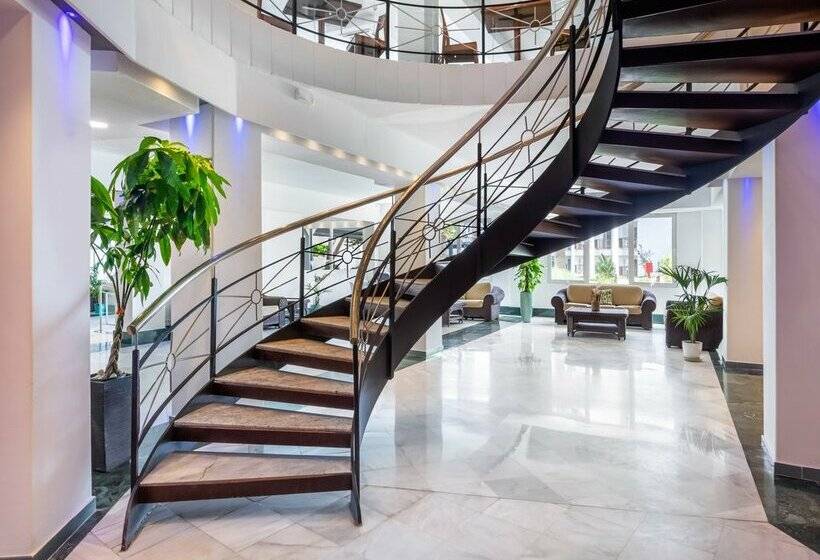 فندق Sol Milanos Pingüinos