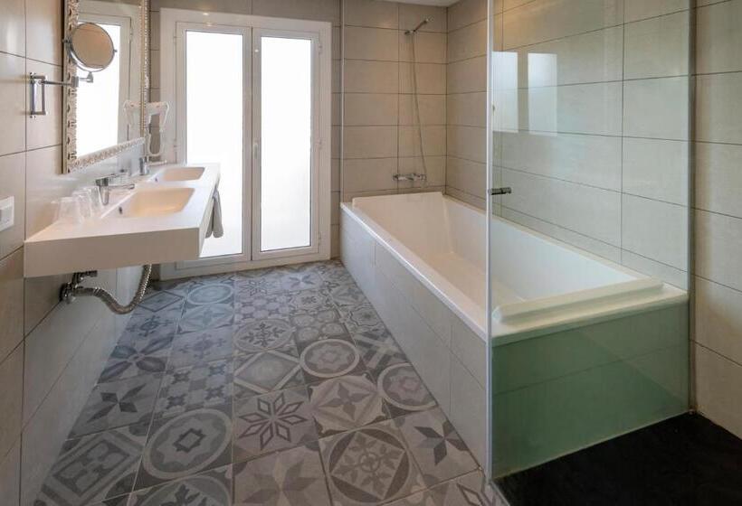 Отель Sorra Daurada Splash