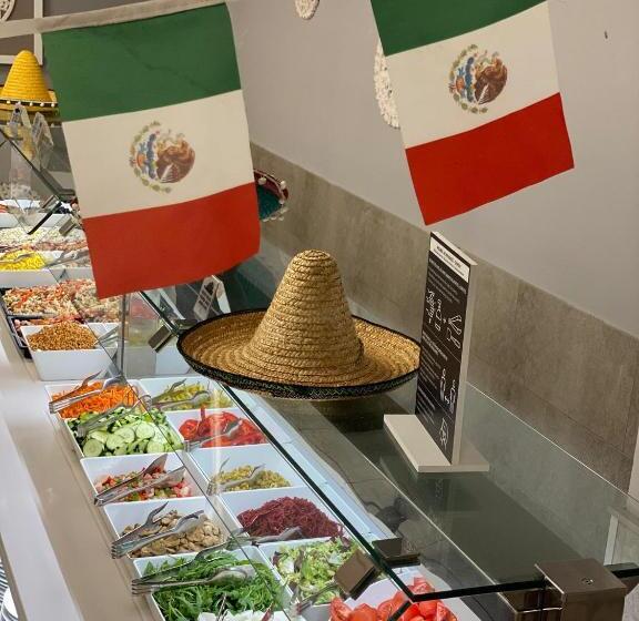 Отель Sorra Daurada Splash