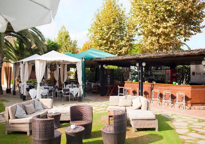 Отель Subur Maritim