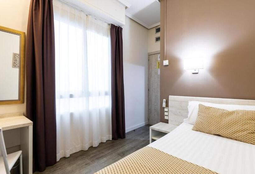 Sweet Hotel Continental