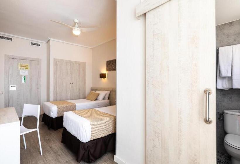 Sweet Hotel Continental