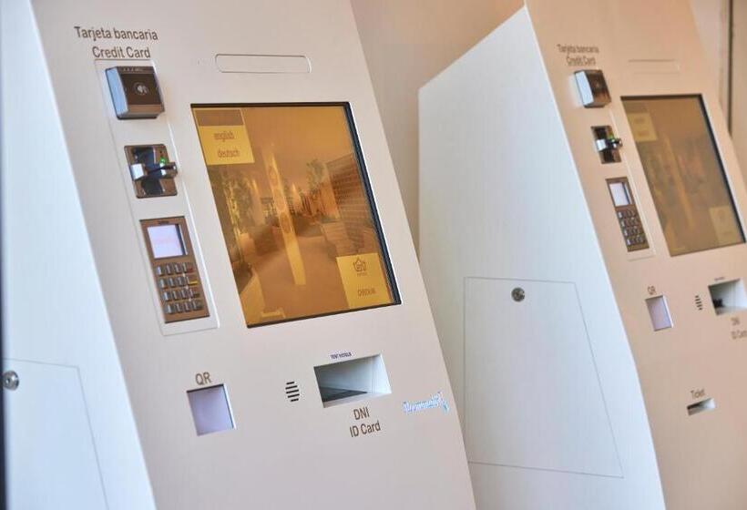 فندق tent Palmanova