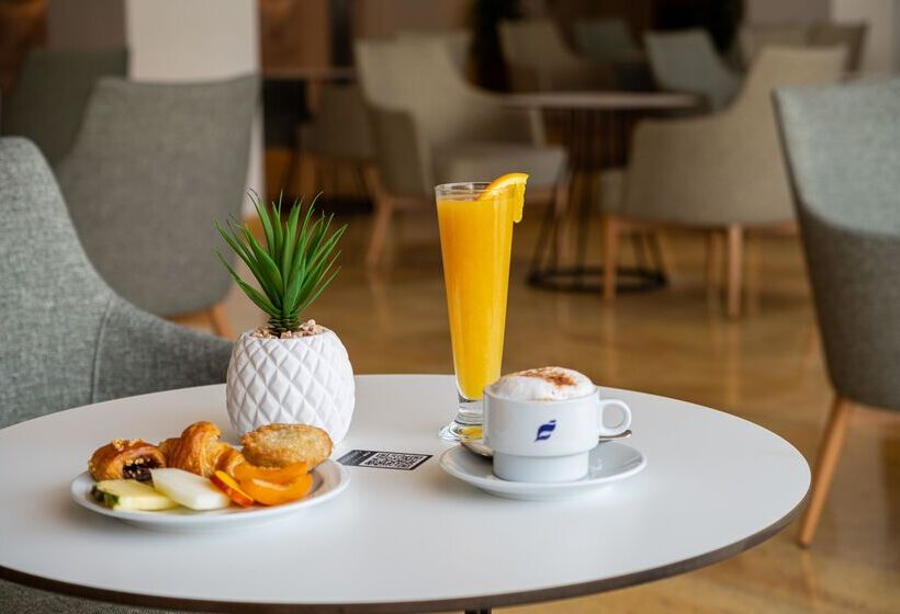 هتل Thb Maria Isabel  Adults Only