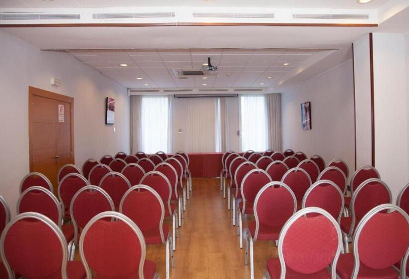 酒店 Travelodge Barcelona del Vallès