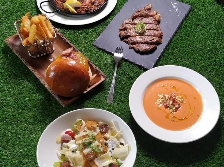 Отель Travelodge Barcelona del Vallès