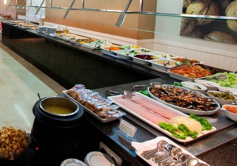 ホテル Tres Torres