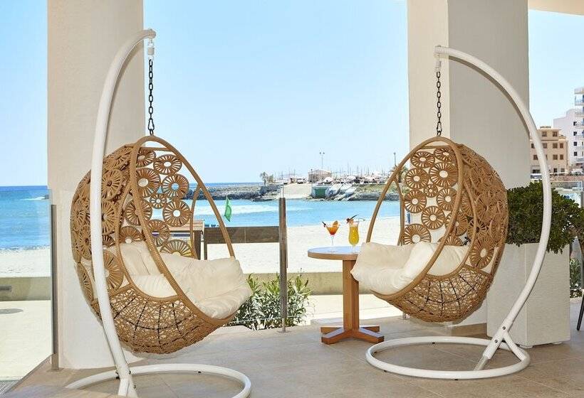 Universal Hotel Perla