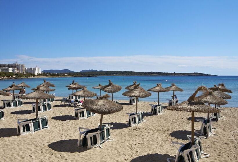 Universal Hotel Perla