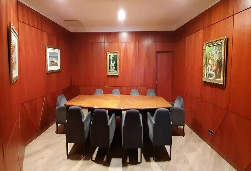 هتل Vibra Beverly Playa