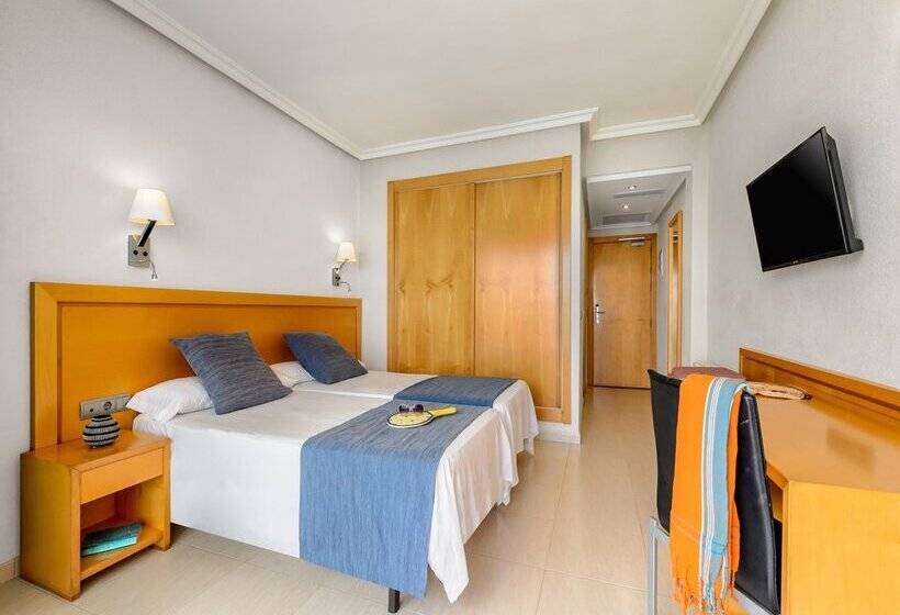 ホテル Vibra S'Estanyol