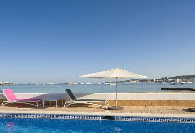 ホテル Vibra S'Estanyol