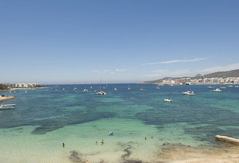 ホテル Vibra S'Estanyol