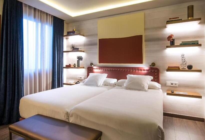 Отель Vincci Mae