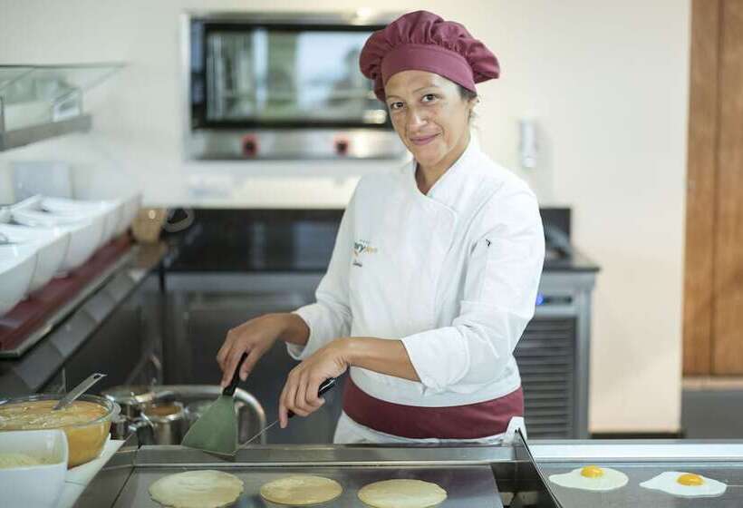 Ivory Playa Sports & Spa