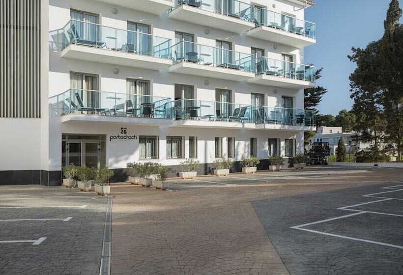 Portodrach Aparthotel & Suites