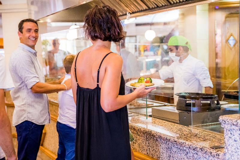 Royal Son Bou Family Club