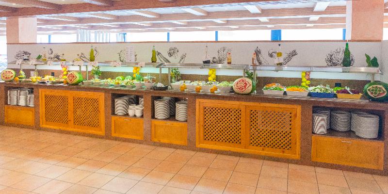 Royal Son Bou Family Club