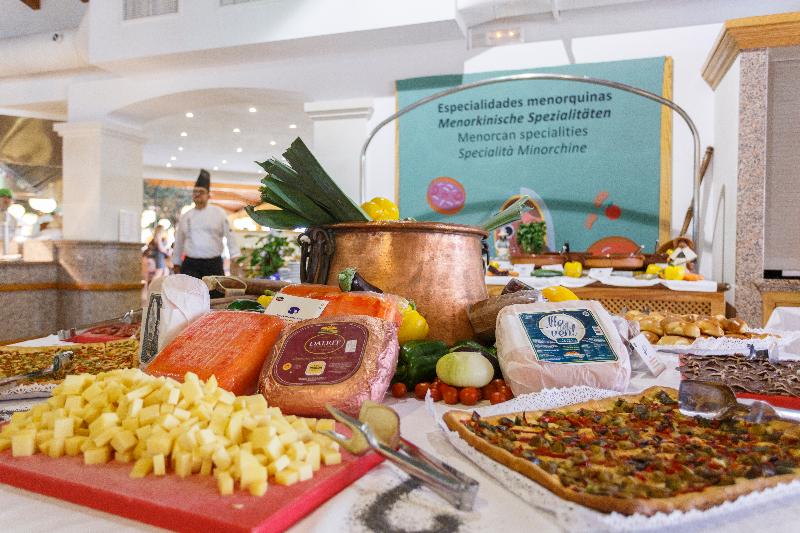 Royal Son Bou Family Club