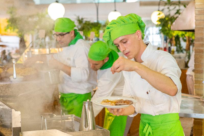 Royal Son Bou Family Club