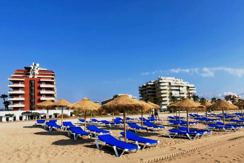 Aparthotel Acualandia