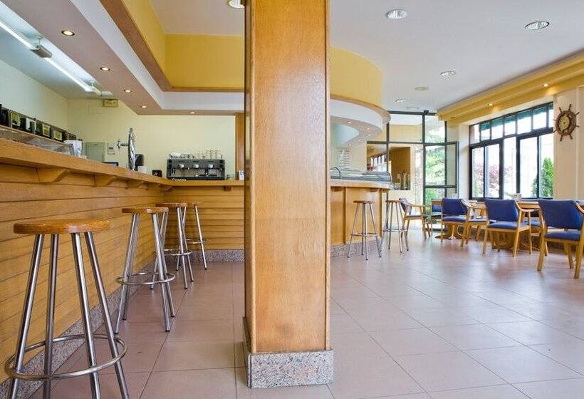 Apartamentos Los Arces